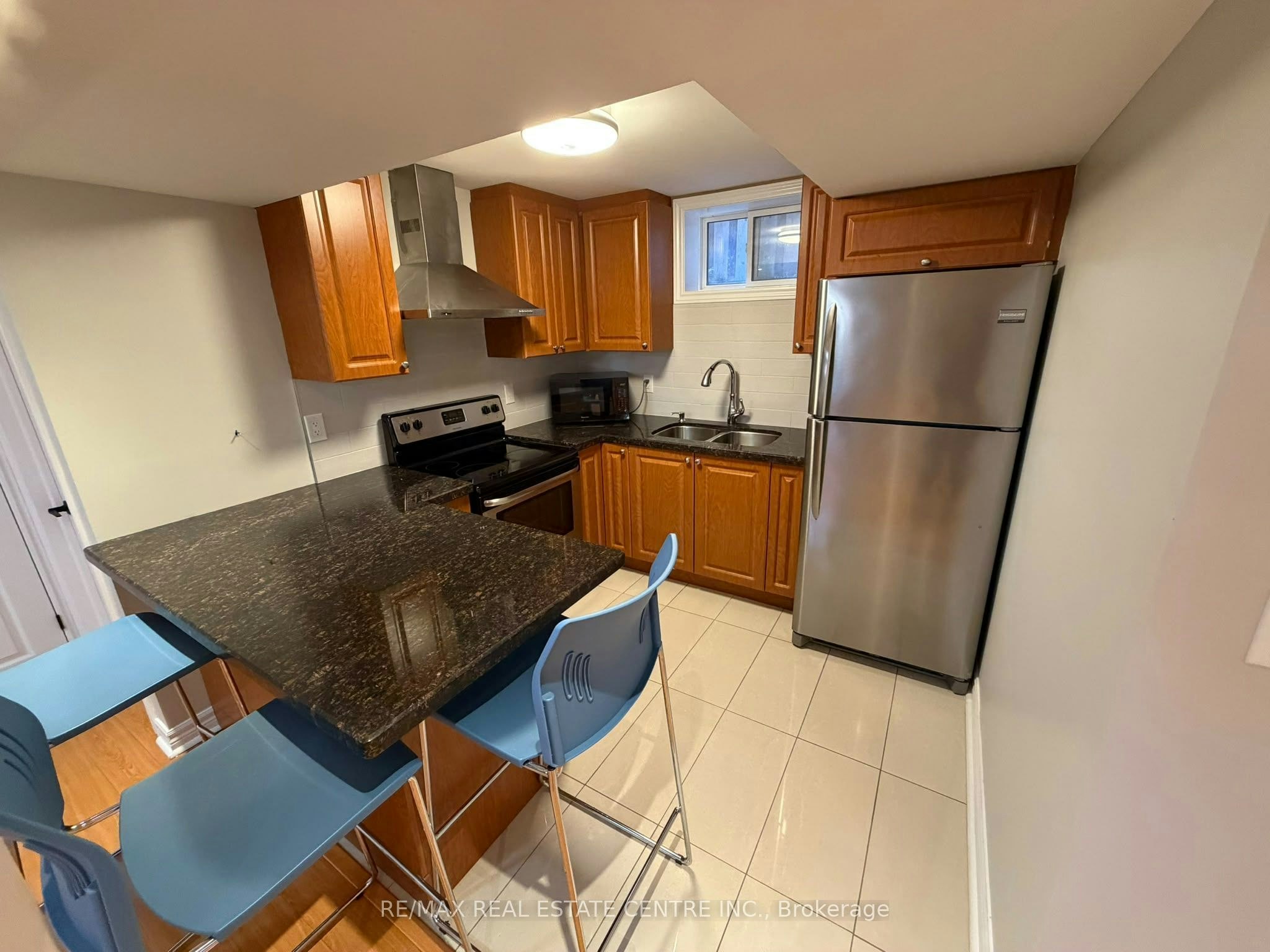 Basement-7448 Village Walk N/A, Mississauga, ON, L5W 2V7 - 28