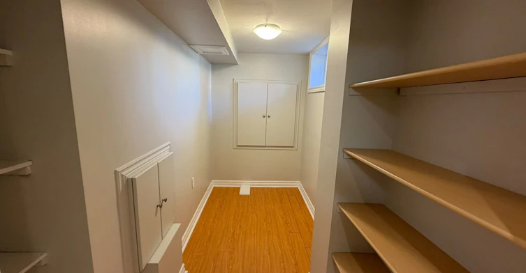 Basement-7448 Village Walk N/A, Mississauga, ON, L5W 2V7 - 19