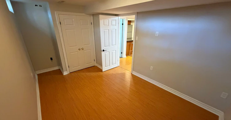 Basement-7448 Village Walk N/A, Mississauga, ON, L5W 2V7 - 6