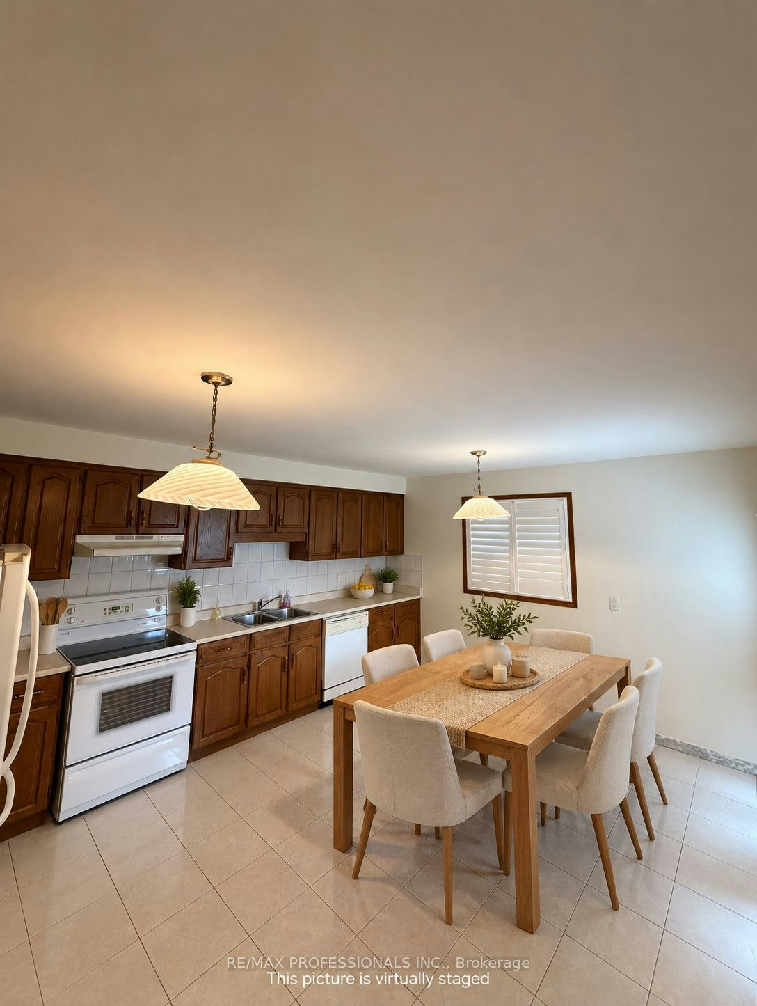 78 Roxaline Street, Toronto, ON, M9P 2Z2 - 4
