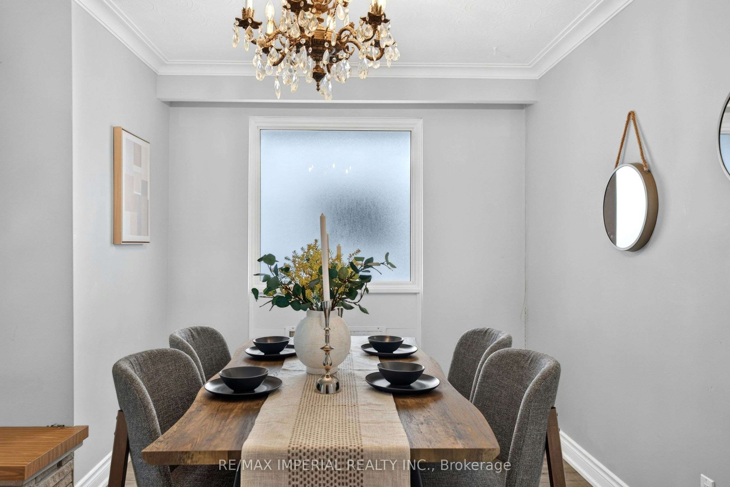 3 Minstrel Drive, Toronto, ON, M8Y 3G3 - 11