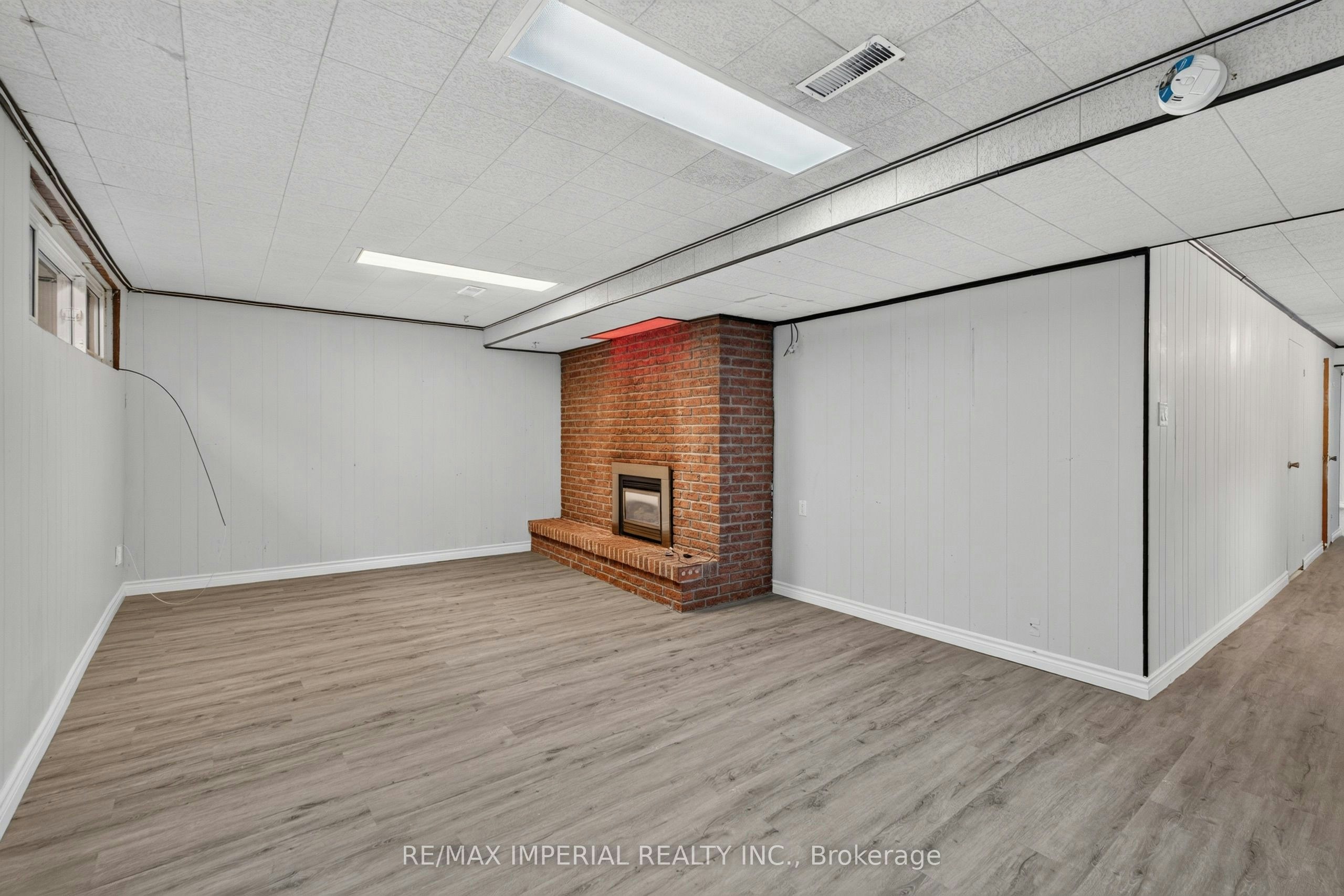 3 Minstrel Drive, Toronto, ON, M8Y 3G3 - 33