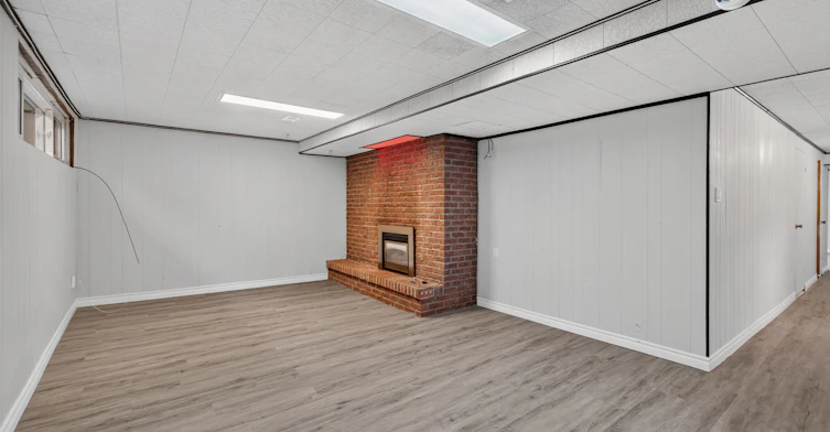 3 Minstrel Drive, Toronto, ON, M8Y 3G3 - 33
