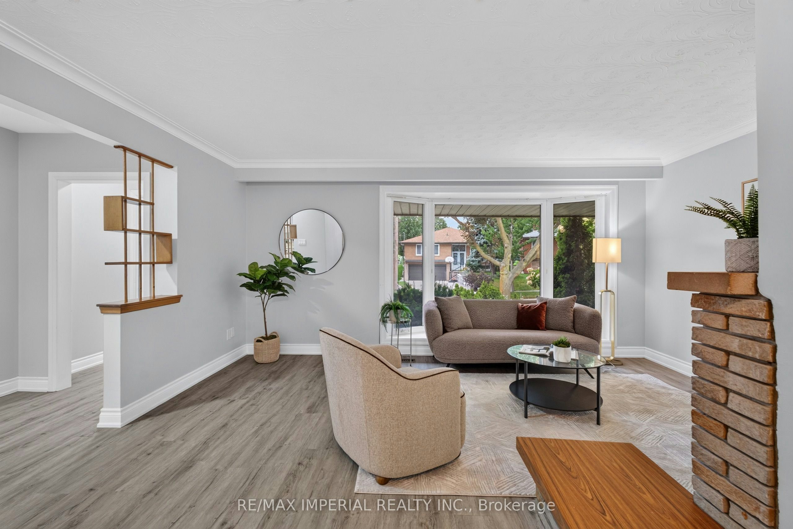 3 Minstrel Drive, Toronto, ON, M8Y 3G3 - 9