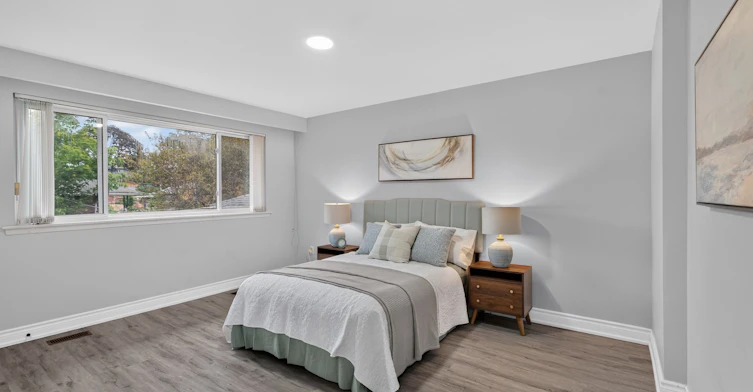 3 Minstrel Drive, Toronto, ON, M8Y 3G3 - 19