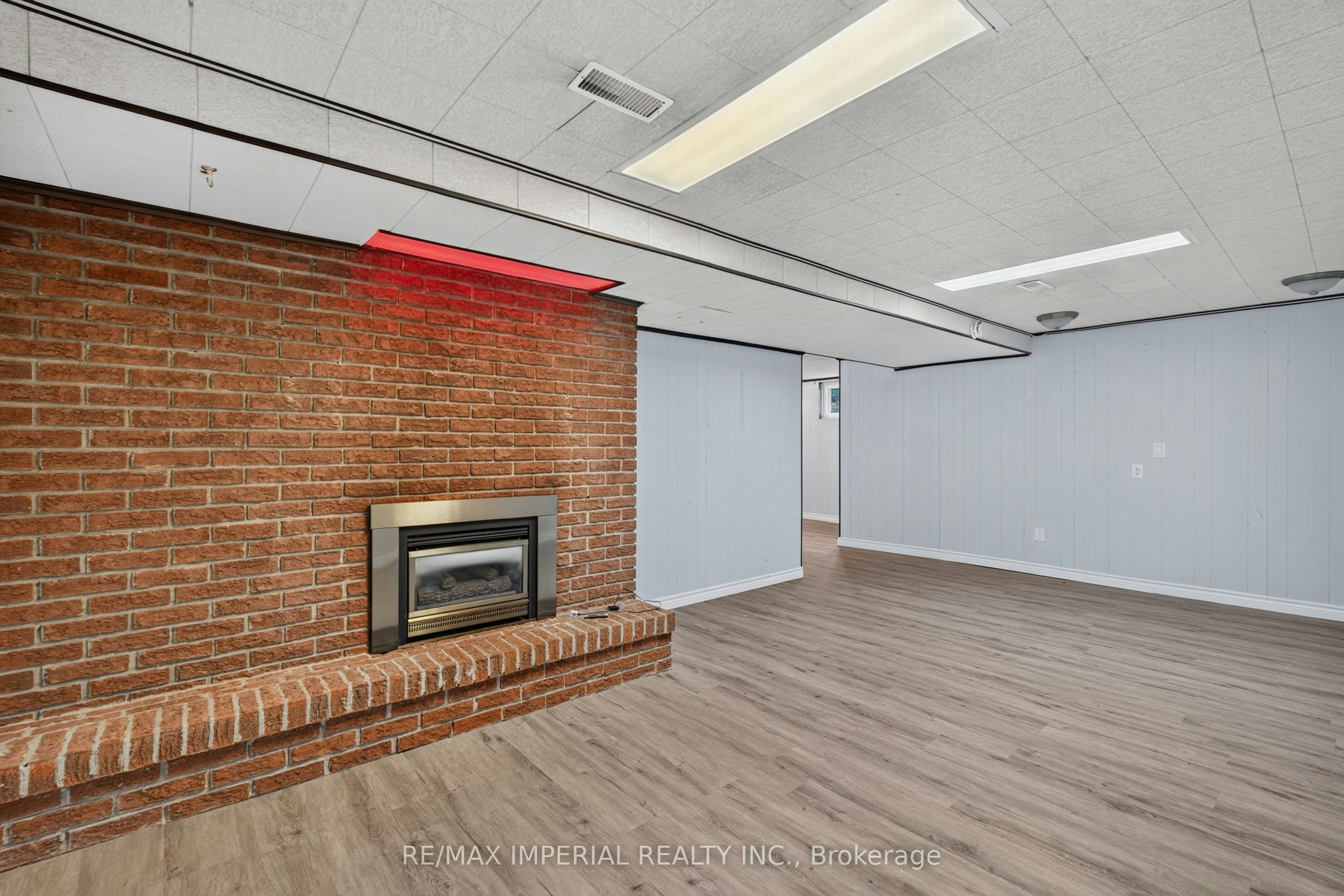 3 Minstrel Drive, Toronto, ON, M8Y 3G3 - 34