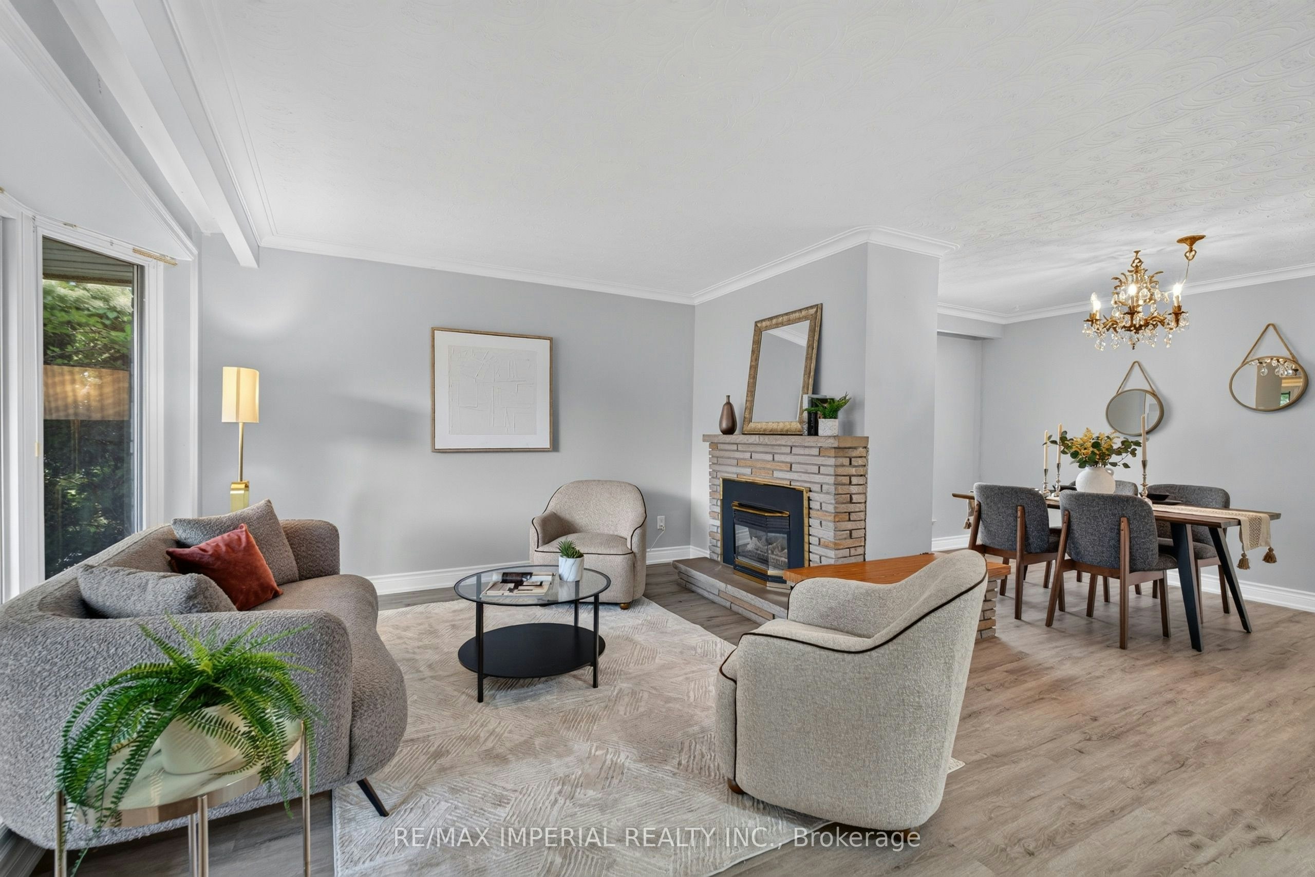 3 Minstrel Drive, Toronto, ON, M8Y 3G3 - 6