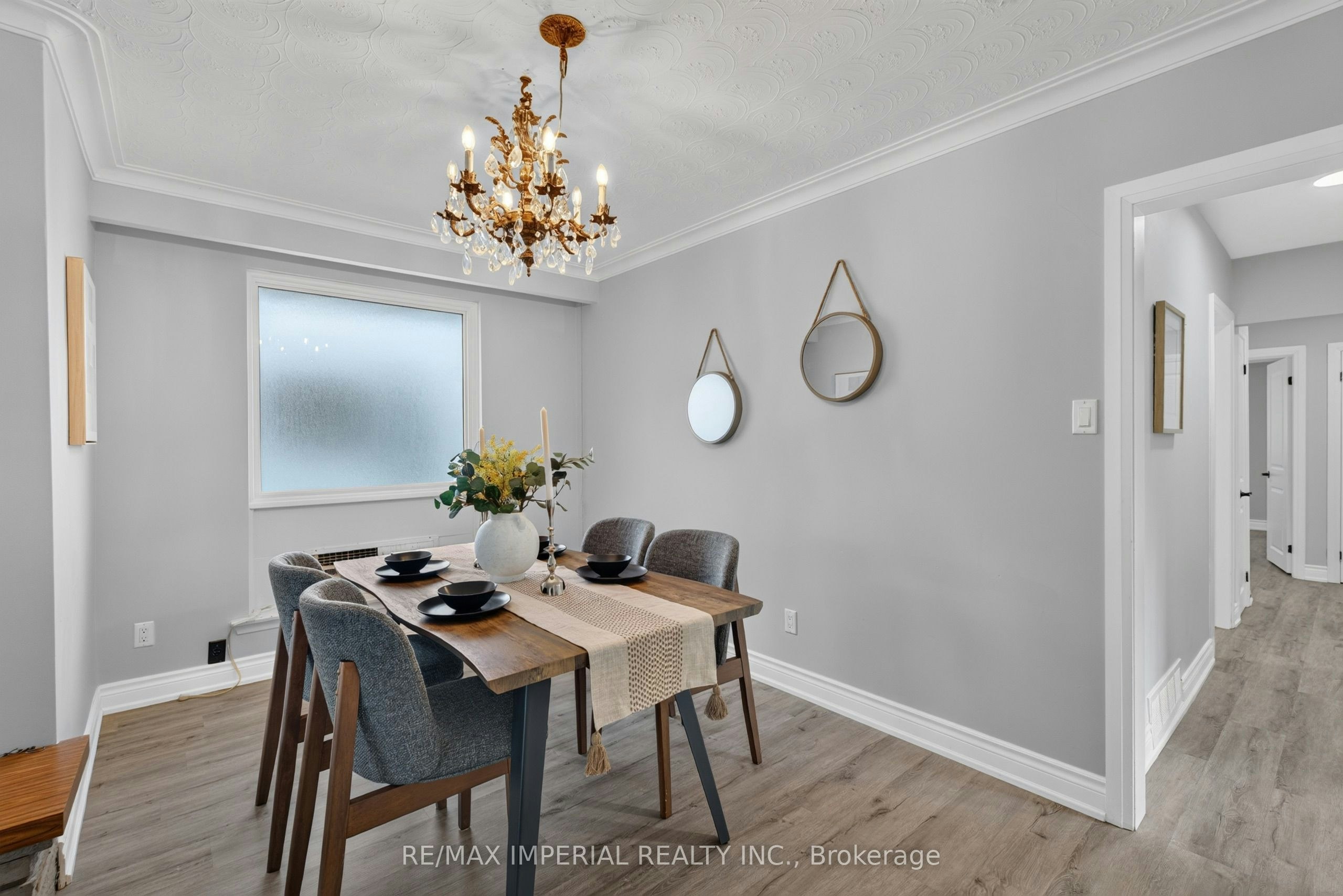 3 Minstrel Drive, Toronto, ON, M8Y 3G3 - 10