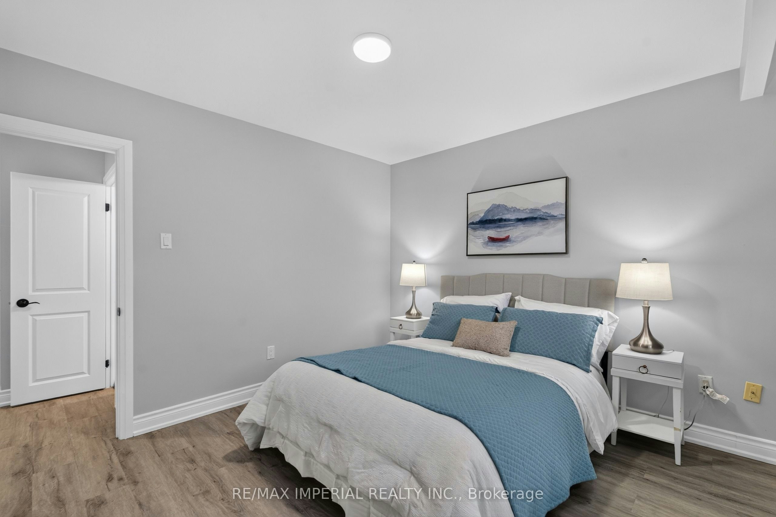 3 Minstrel Drive, Toronto, ON, M8Y 3G3 - 25