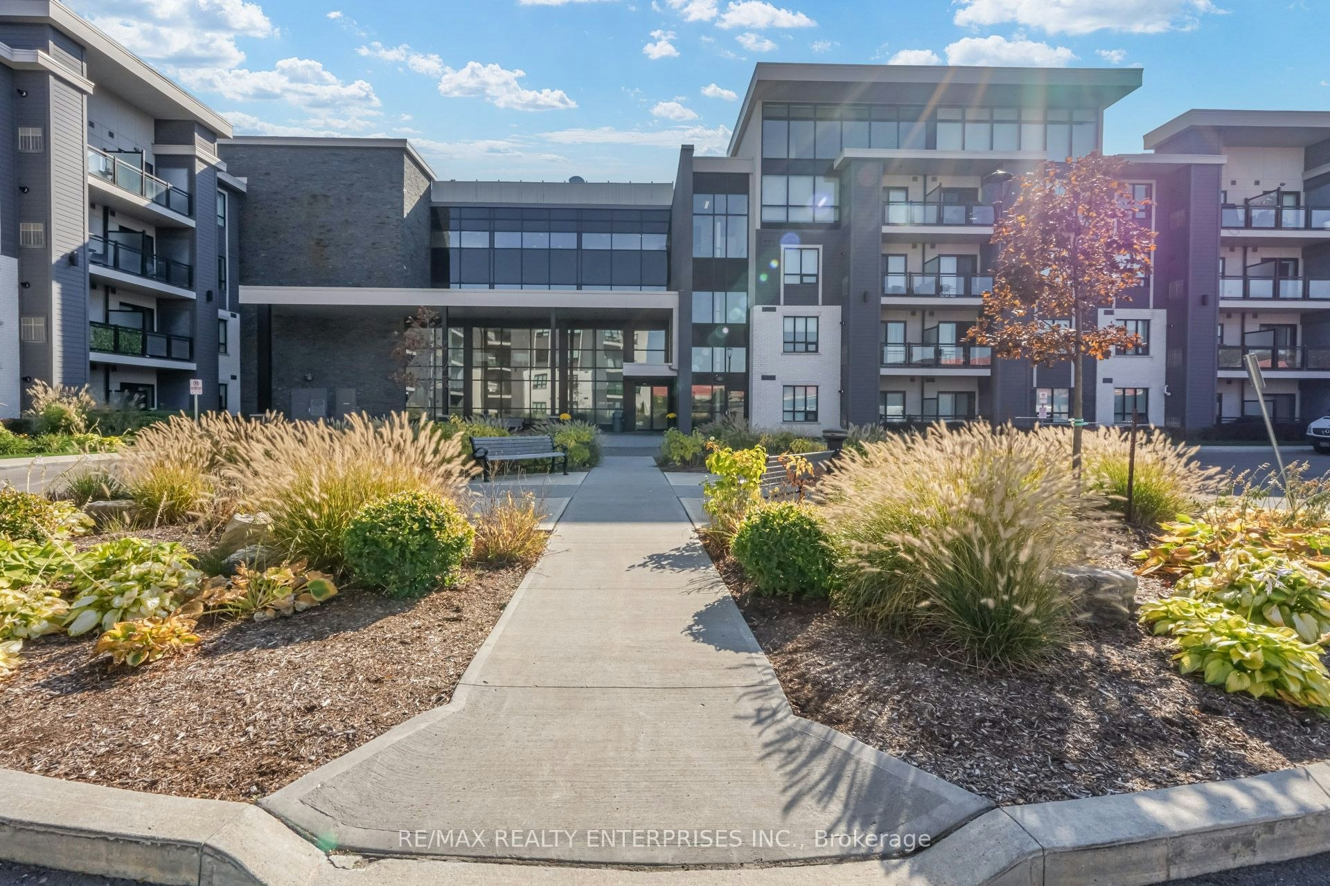 230-3170 Erin Mills Parkway, Mississauga, ON, L5L 0B6