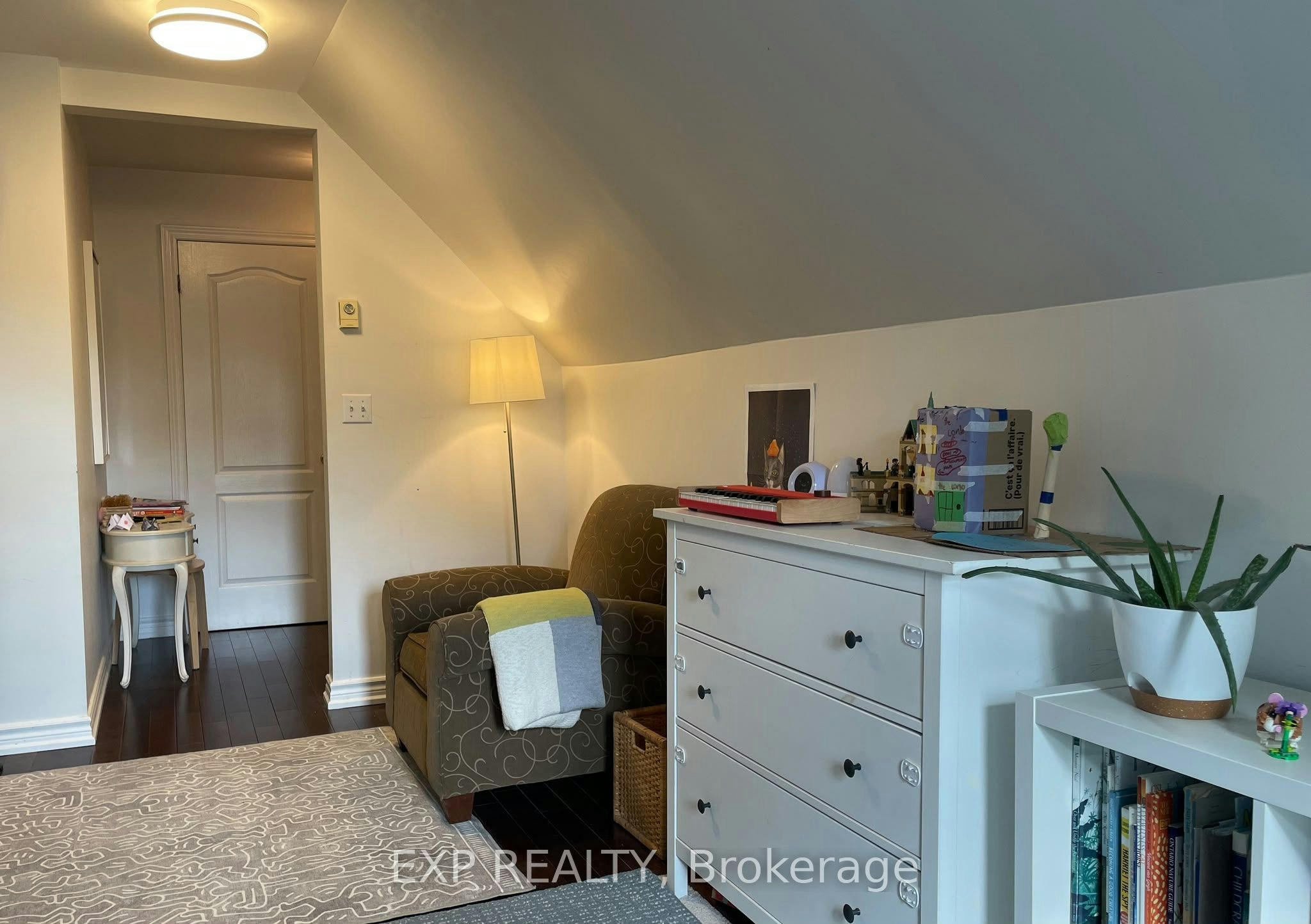 Apt. #2-223 Evelyn Avenue, Toronto, ON, M6P 2Z8 - 3