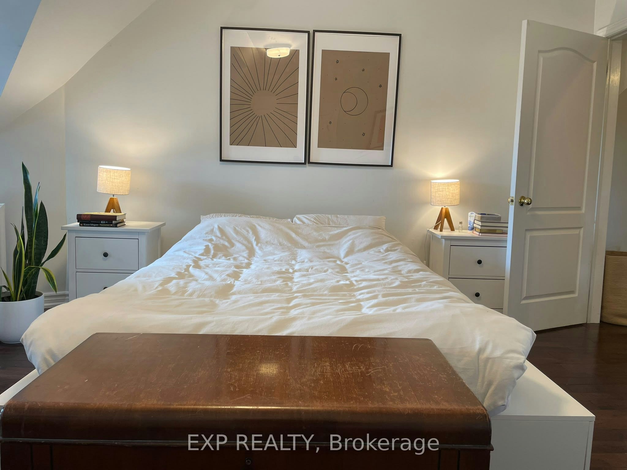Apt. #2-223 Evelyn Avenue, Toronto, ON, M6P 2Z8 - 2