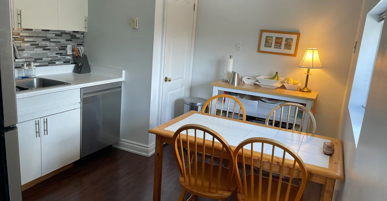 Apt. #2-223 Evelyn Avenue, Toronto, ON, M6P 2Z8 - 12