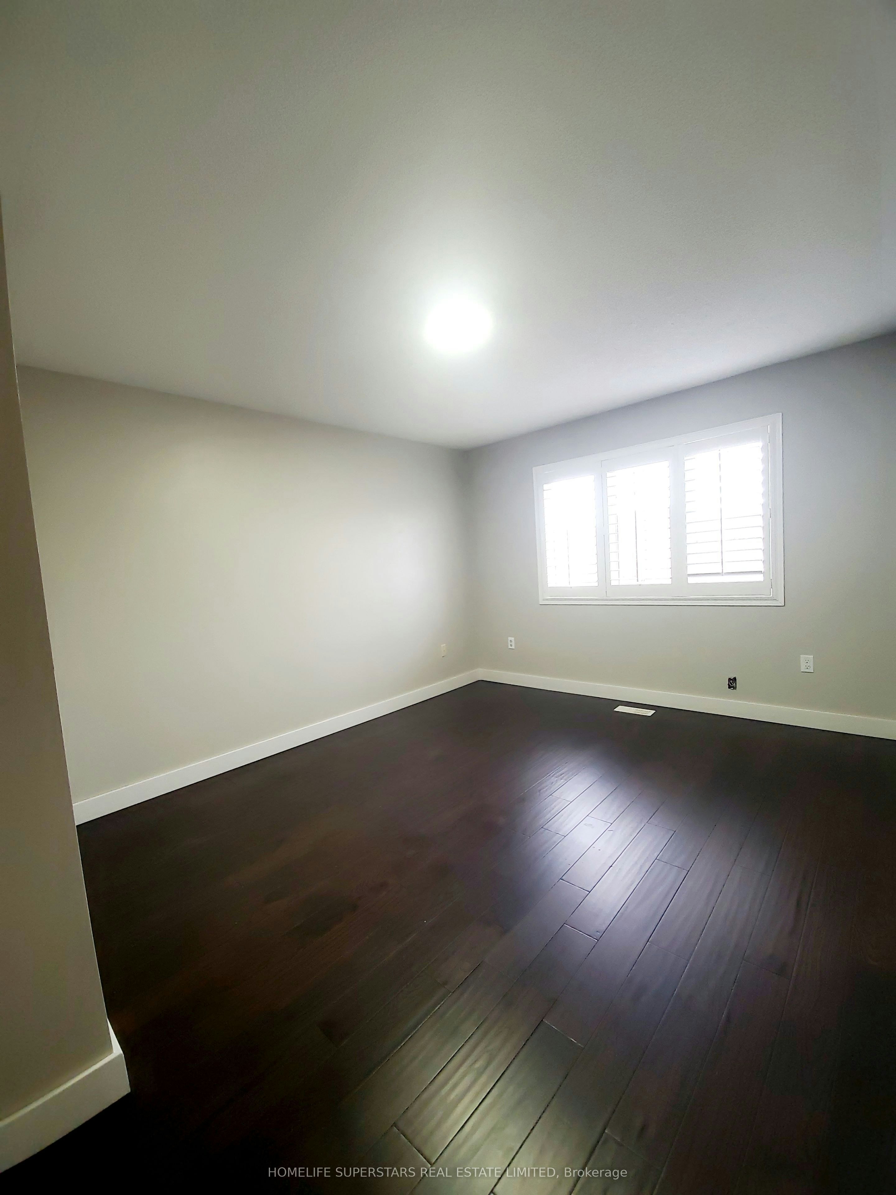 6096 Windfleet Crescent, Mississauga, ON, L5V 2Z6 - 10
