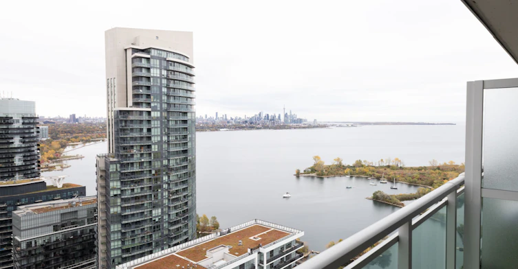 3006-33 Shore Breeze Drive, Toronto, ON, M8V 0G1