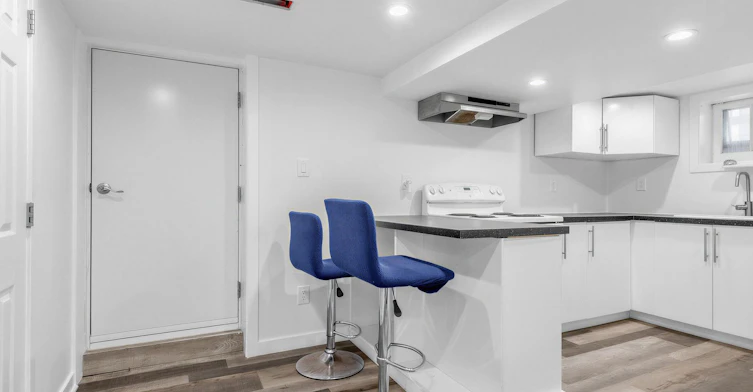 Basement-10 Hartley Avenue, Toronto, ON, M6E 4E6 - 6