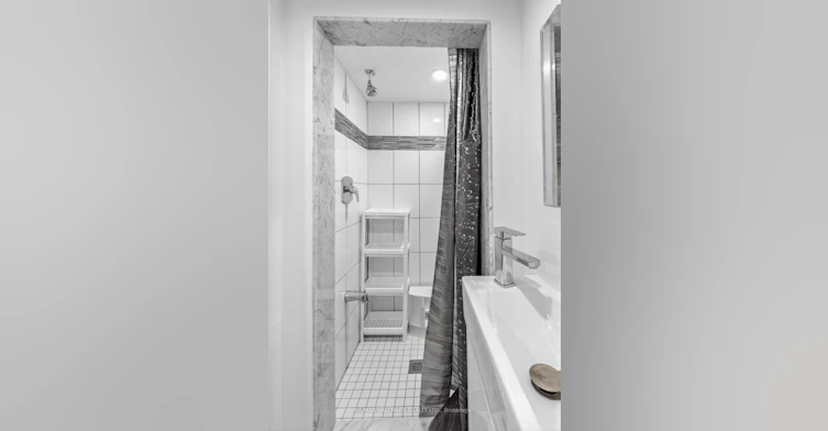 Basement-10 Hartley Avenue, Toronto, ON, M6E 4E6 - 18