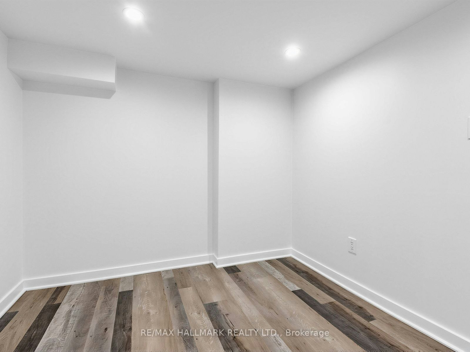 Basement-10 Hartley Avenue, Toronto, ON, M6E 4E6 - 15