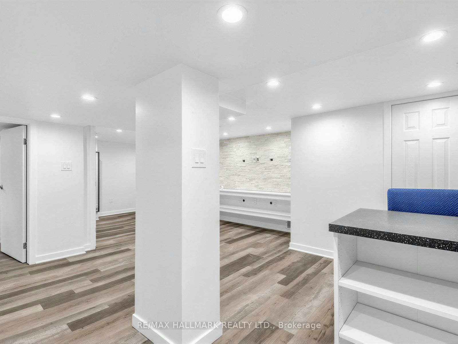Basement-10 Hartley Avenue, Toronto, ON, M6E 4E6 - 8