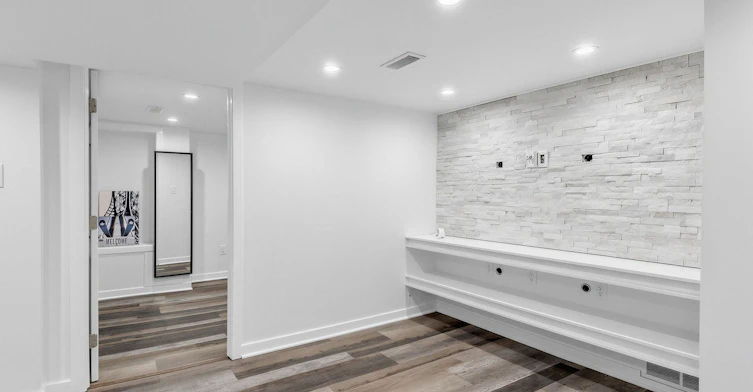 Basement-10 Hartley Avenue, Toronto, ON, M6E 4E6 - 10