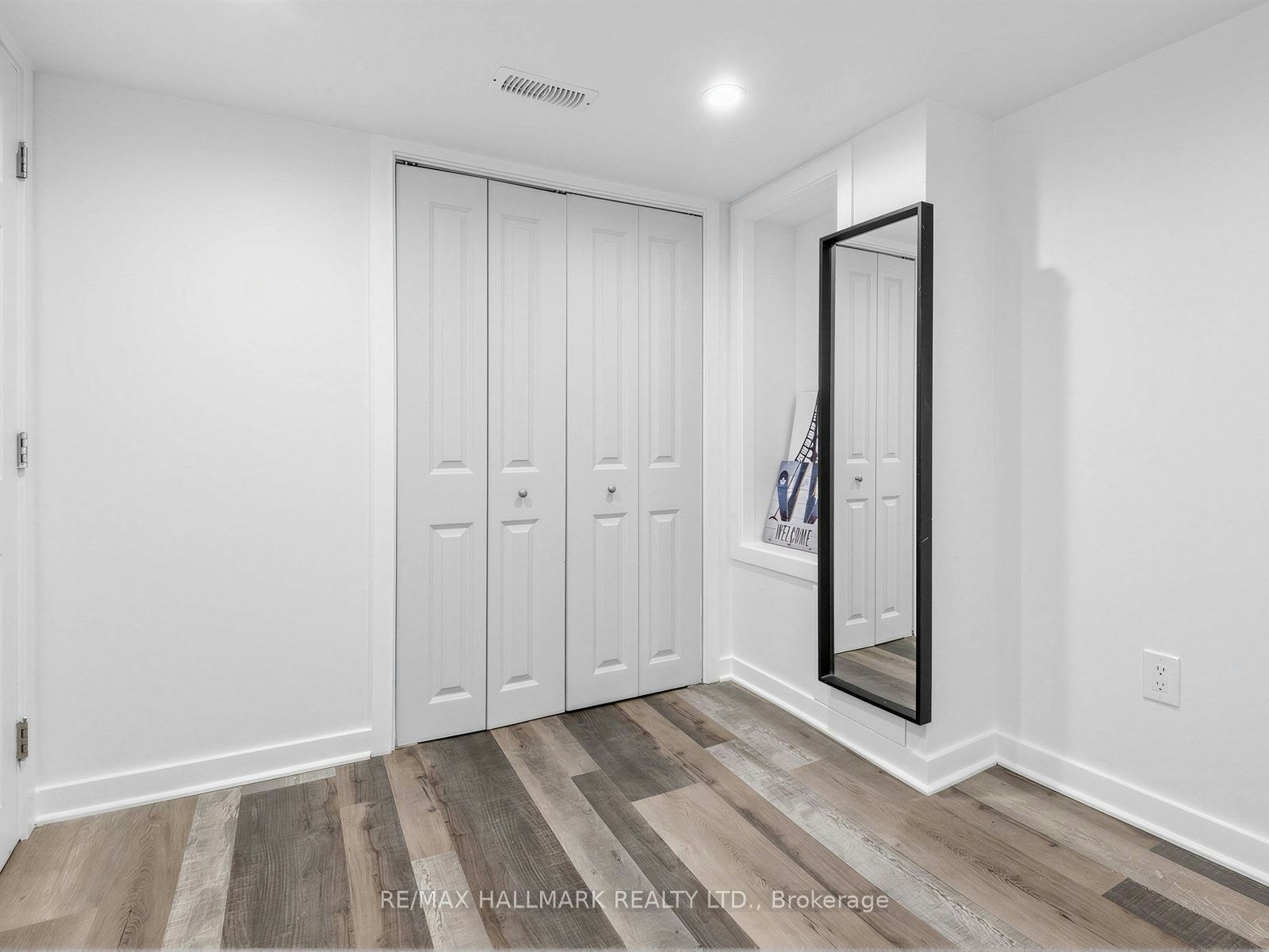 Basement-10 Hartley Avenue, Toronto, ON, M6E 4E6 - 16