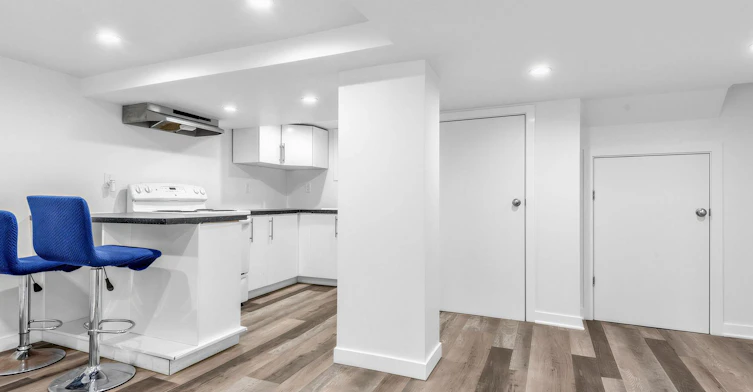 Basement-10 Hartley Avenue, Toronto, ON, M6E 4E6 - 13