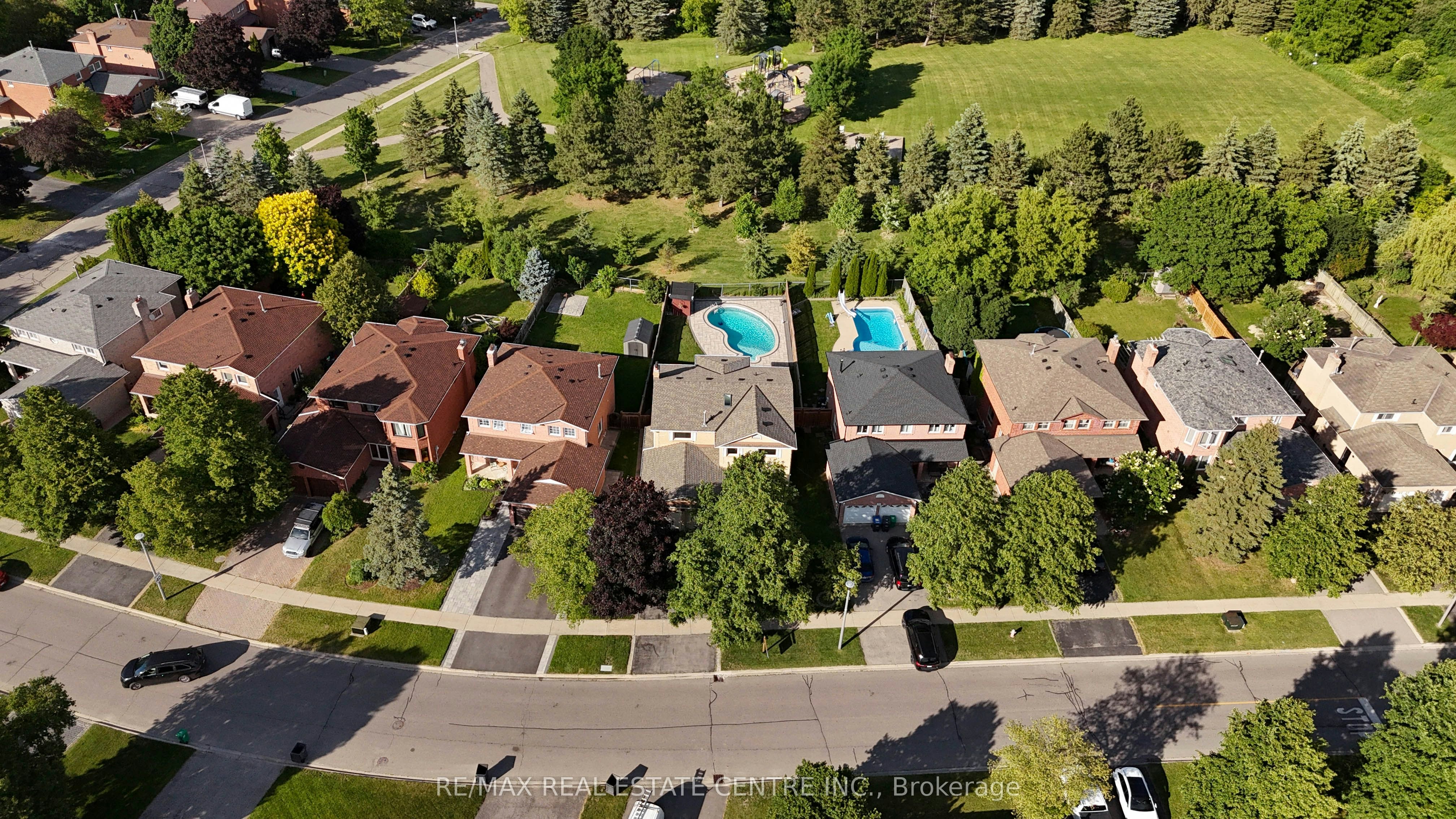 23 Deer Valley Drive, Caledon, ON, L7E 2E3