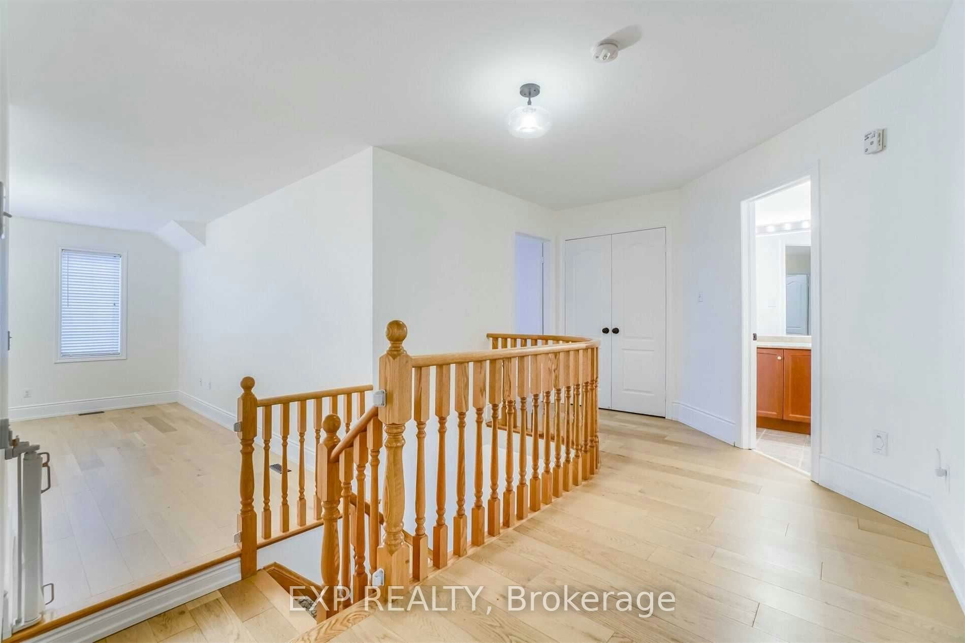 180 Spring Azure Crescent, Oakville, ON, L5L 6T9 - 28
