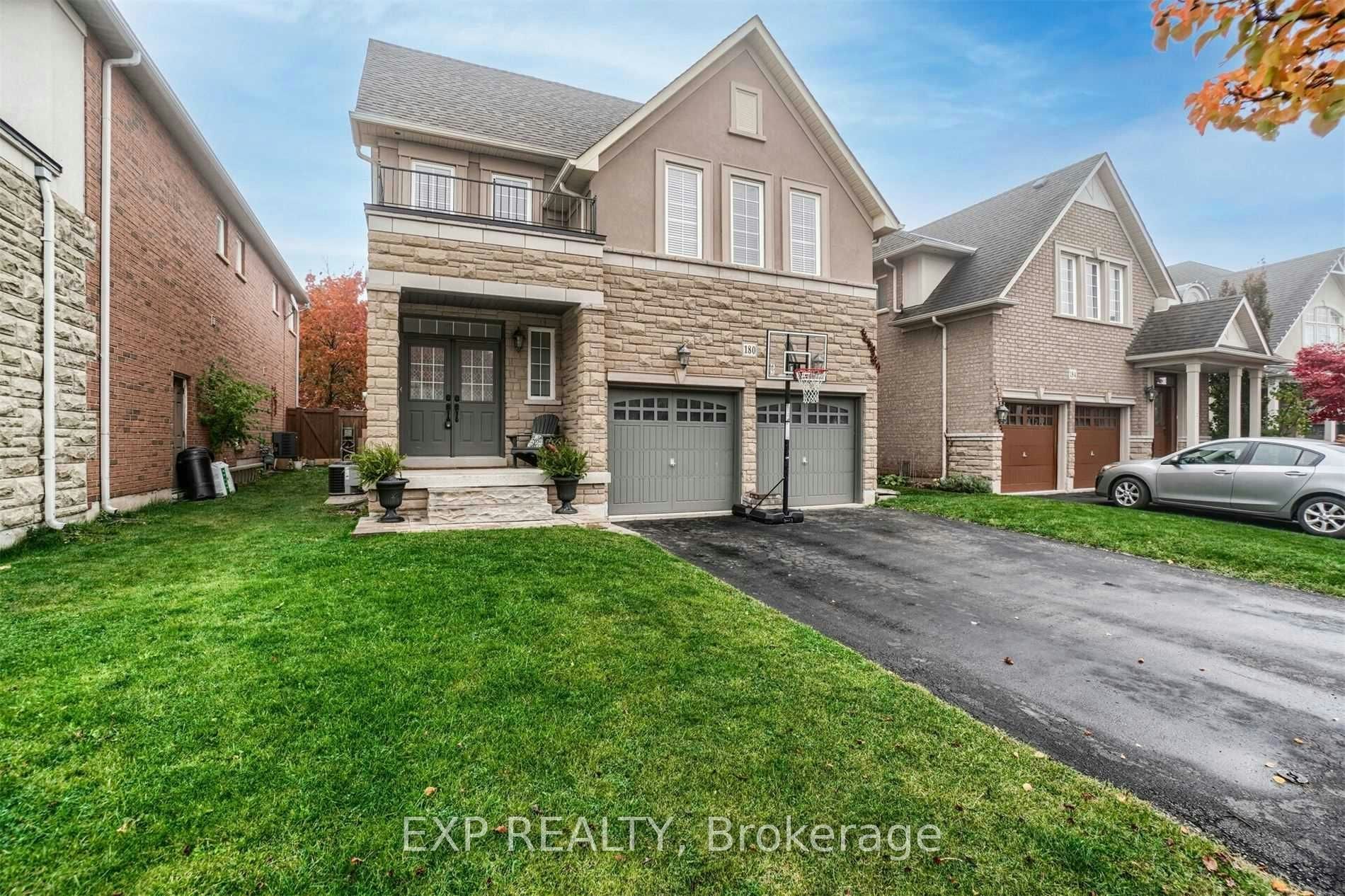 180 Spring Azure Crescent, Oakville, ON, L5L 6T9 - 2