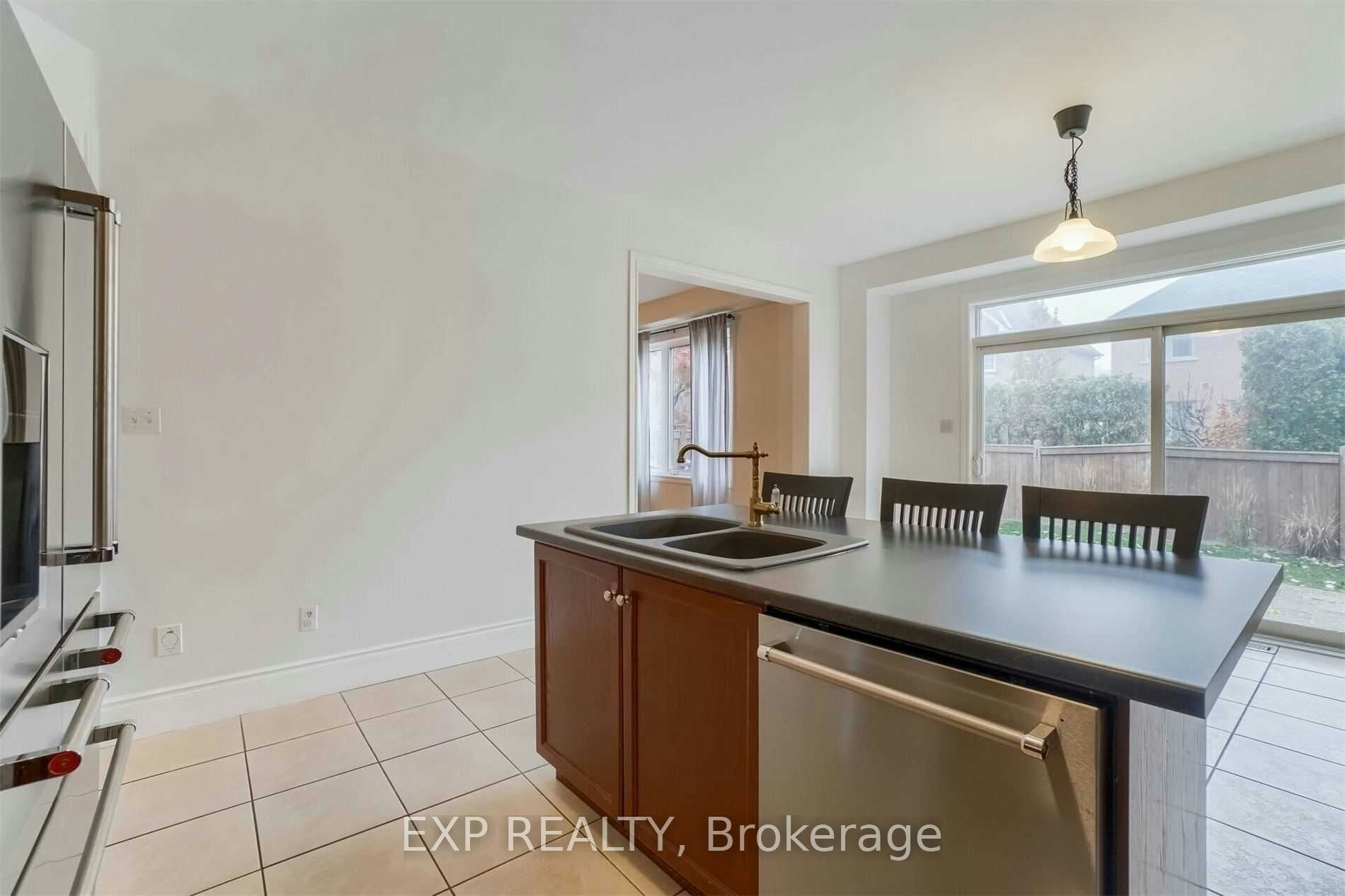 180 Spring Azure Crescent, Oakville, ON, L5L 6T9 - 18