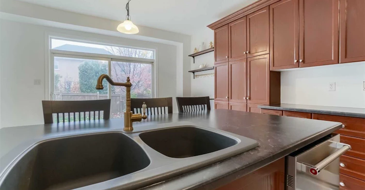 180 Spring Azure Crescent, Oakville, ON, L5L 6T9 - 19