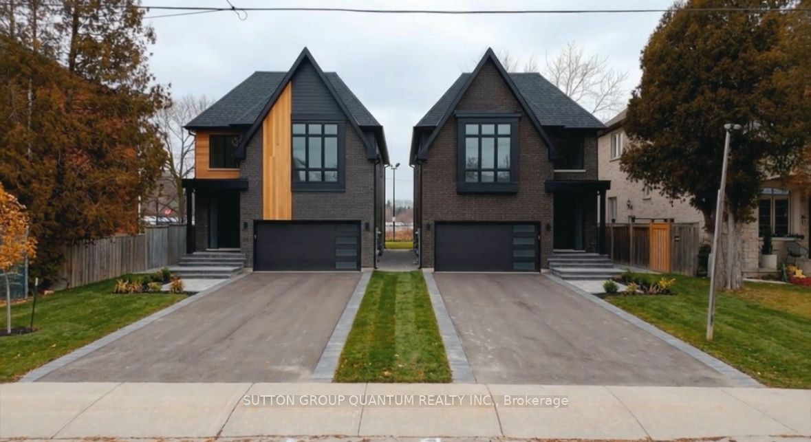 29B Harrison Avenue, Mississauga, ON, L5H 2N8