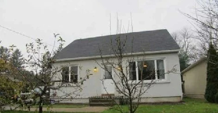 553 Rebecca Street, Oakville, ON, L6K 1L2