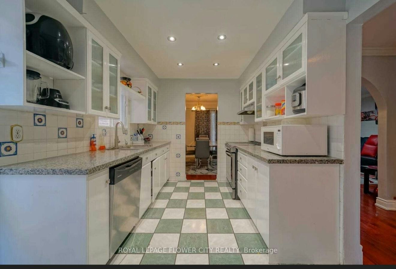 28 Junewood Crescent, Brampton, ON, L6S 3T6 - 5