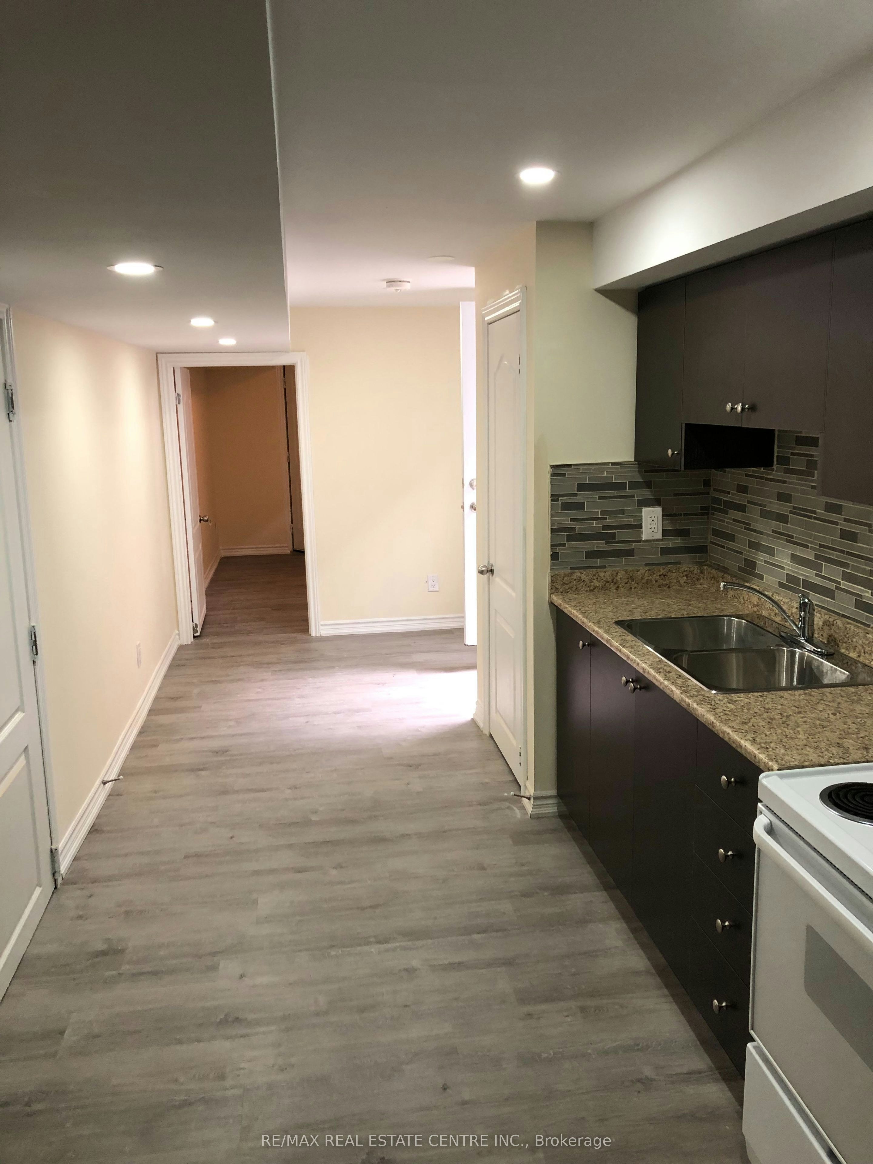 24 Dale Meadows (Basement) Road, Brampton, ON, L7A 4Z9 - 6