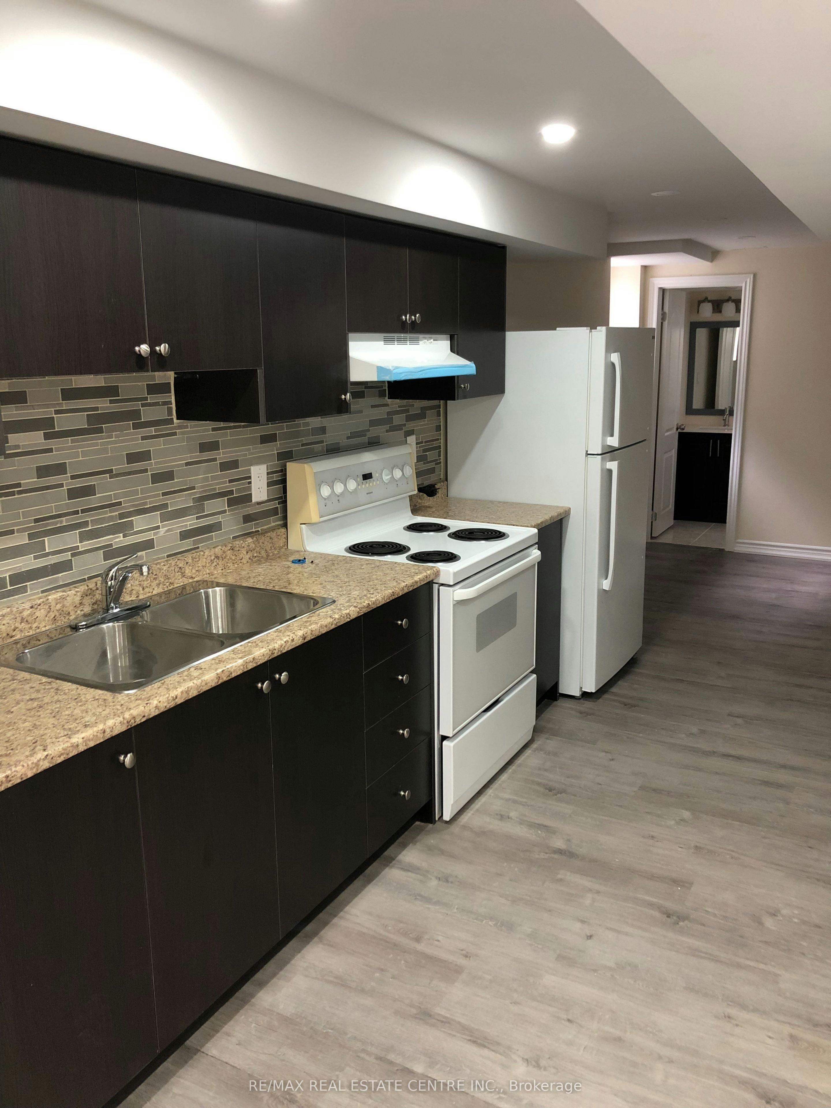24 Dale Meadows (Basement) Road, Brampton, ON, L7A 4Z9 - 5