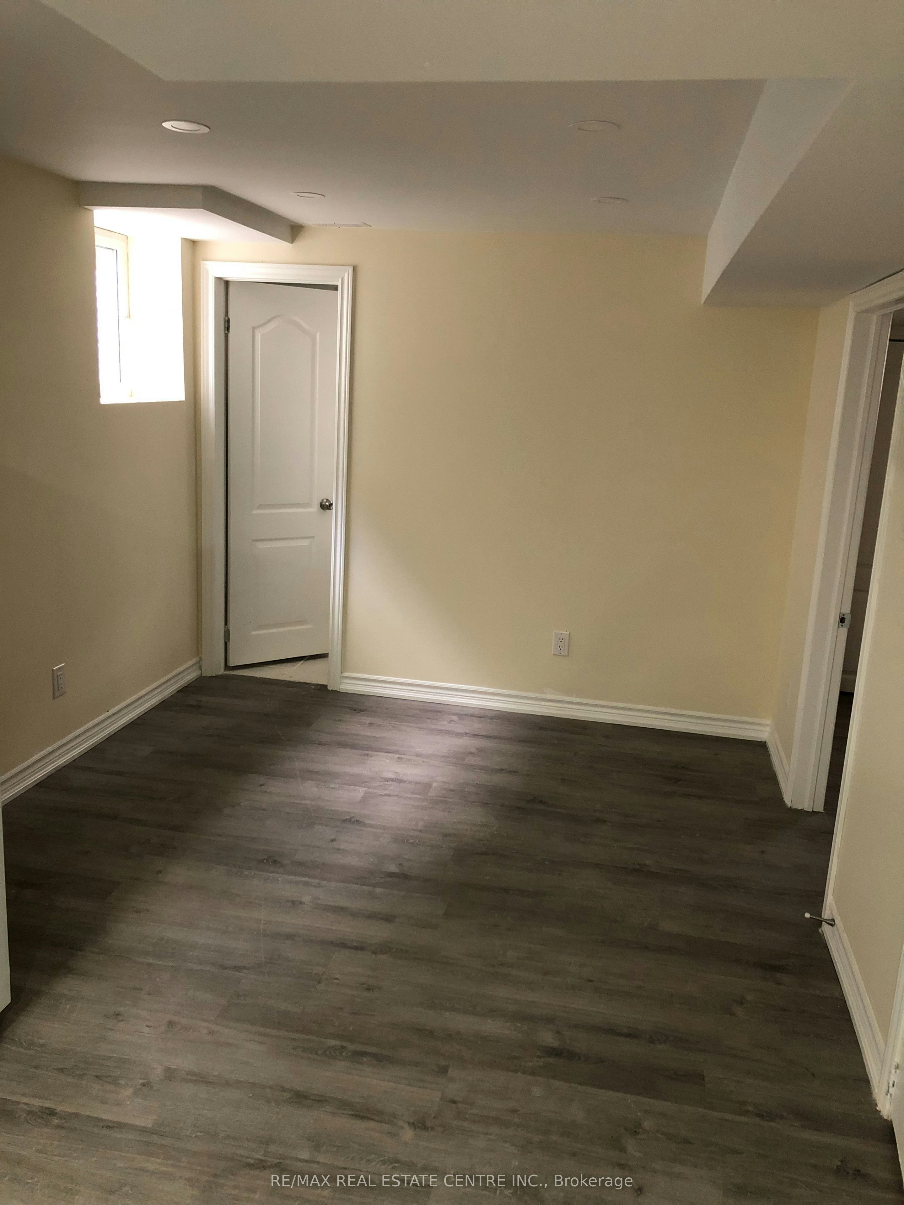 24 Dale Meadows (Basement) Road, Brampton, ON, L7A 4Z9 - 9