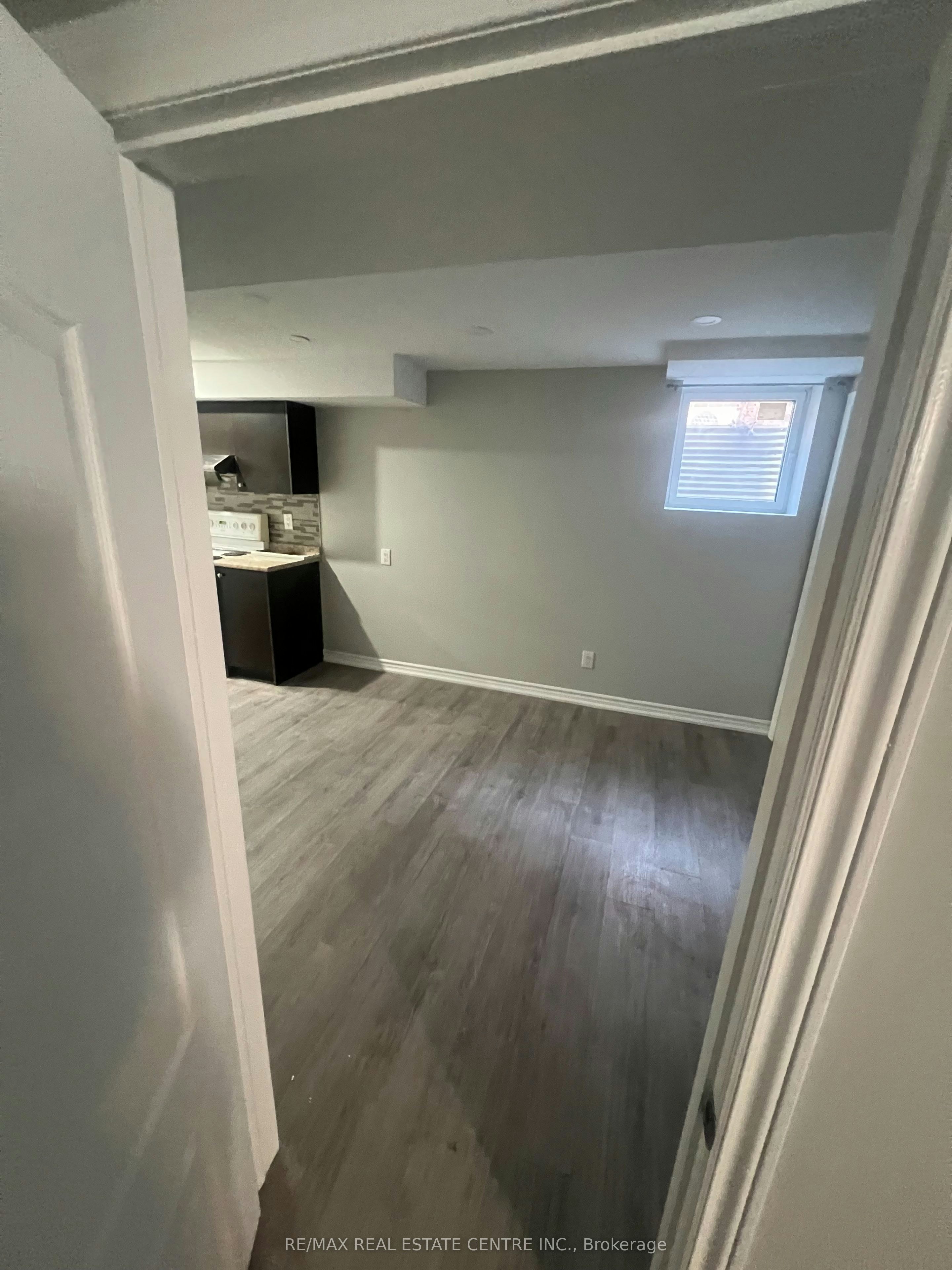 24 Dale Meadows (Basement) Road, Brampton, ON, L7A 4Z9 - 7