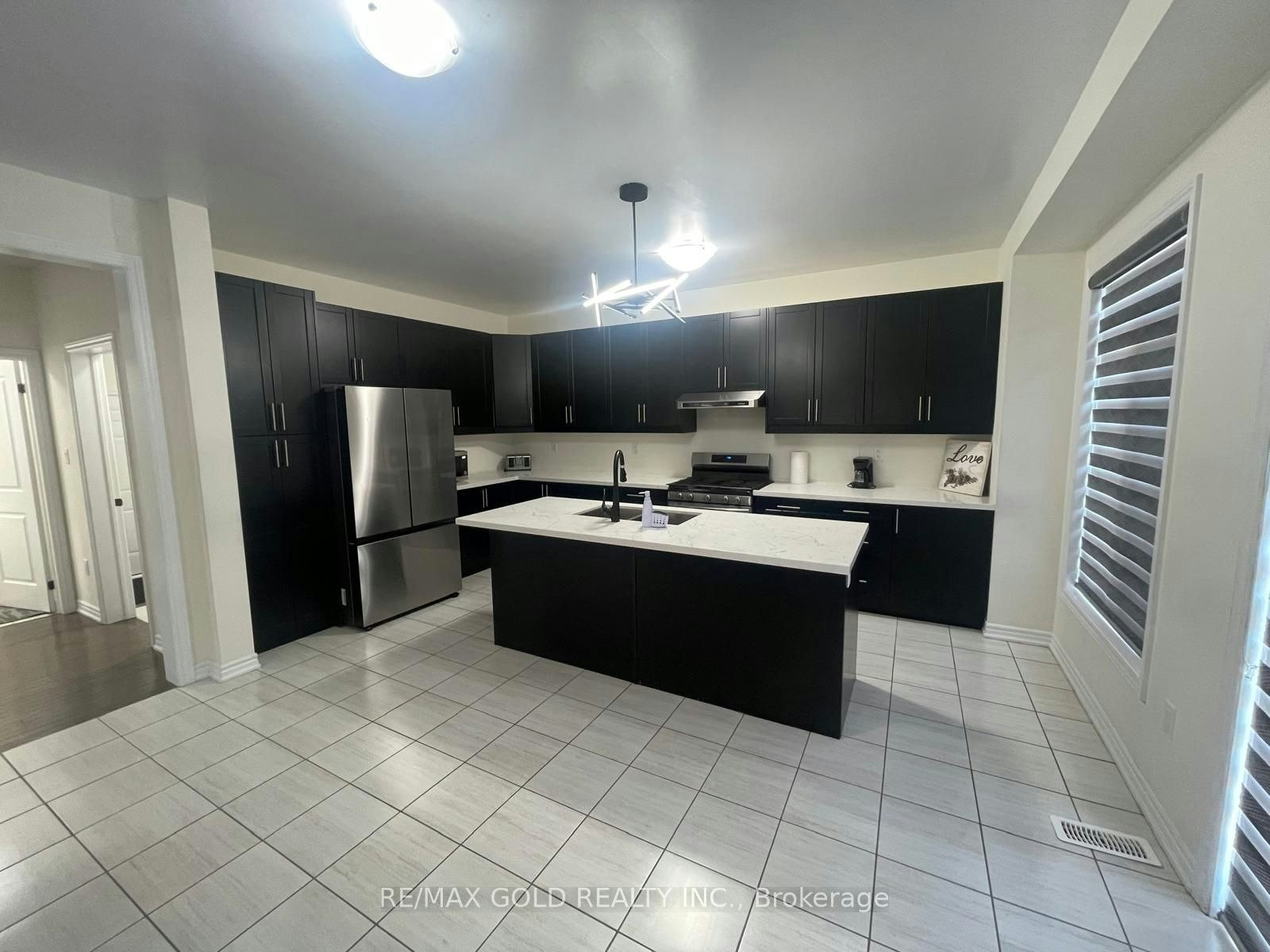 537 Veterans Drive, Brampton, ON, L7A 5A6 - 14