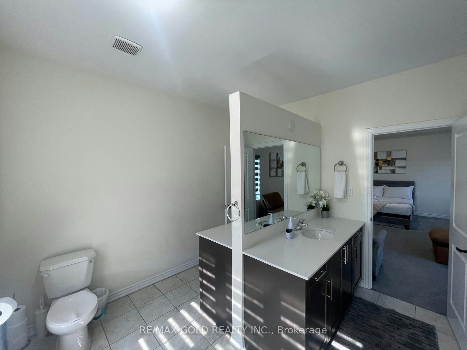 537 Veterans Drive, Brampton, ON, L7A 5A6 - 11