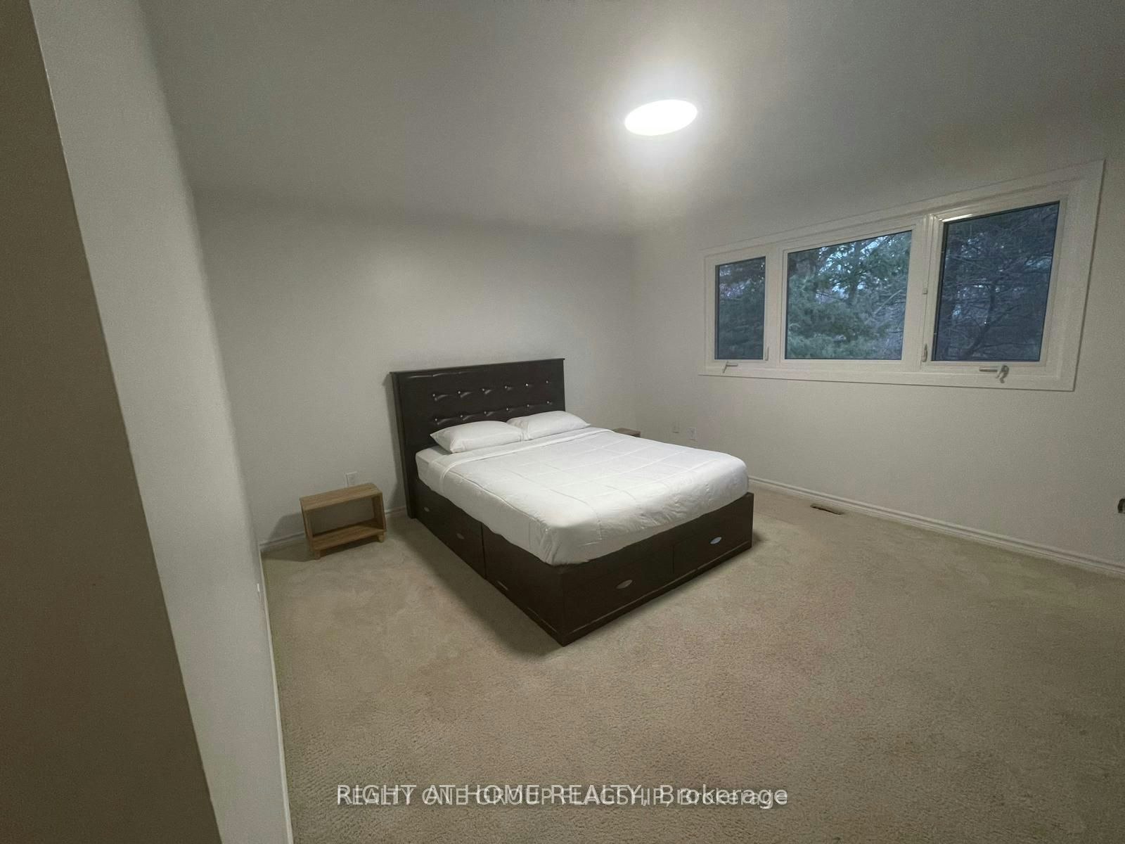2358 Thorn Lodge Drive, Mississauga, ON, L5K 1K5 - 11