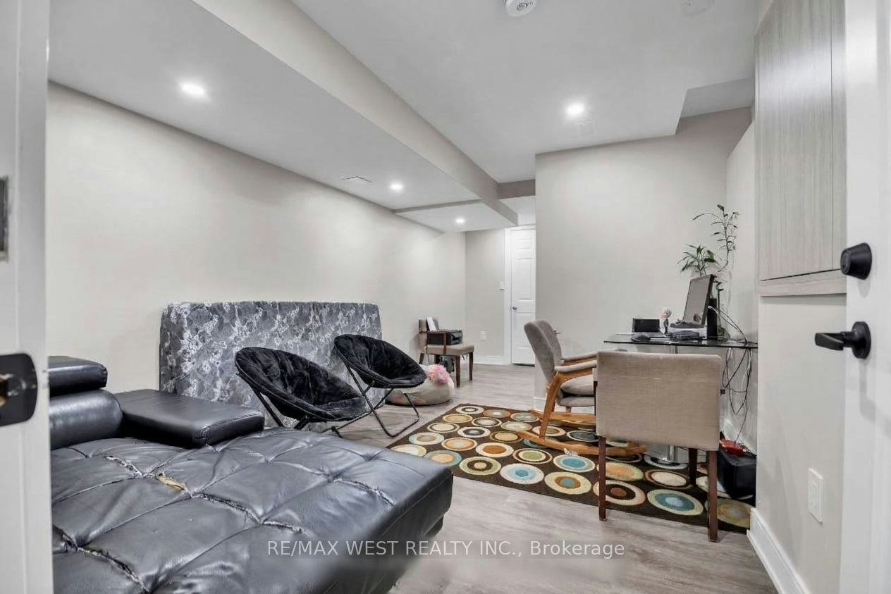 42 Russell Creek Drive, Brampton, ON, L6R 3Y9