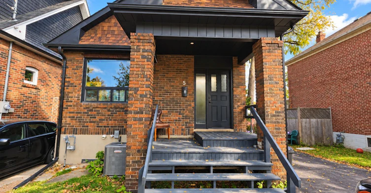 Unit A-5 Twentieth Street, Toronto, ON, M8V 3L5 - 2