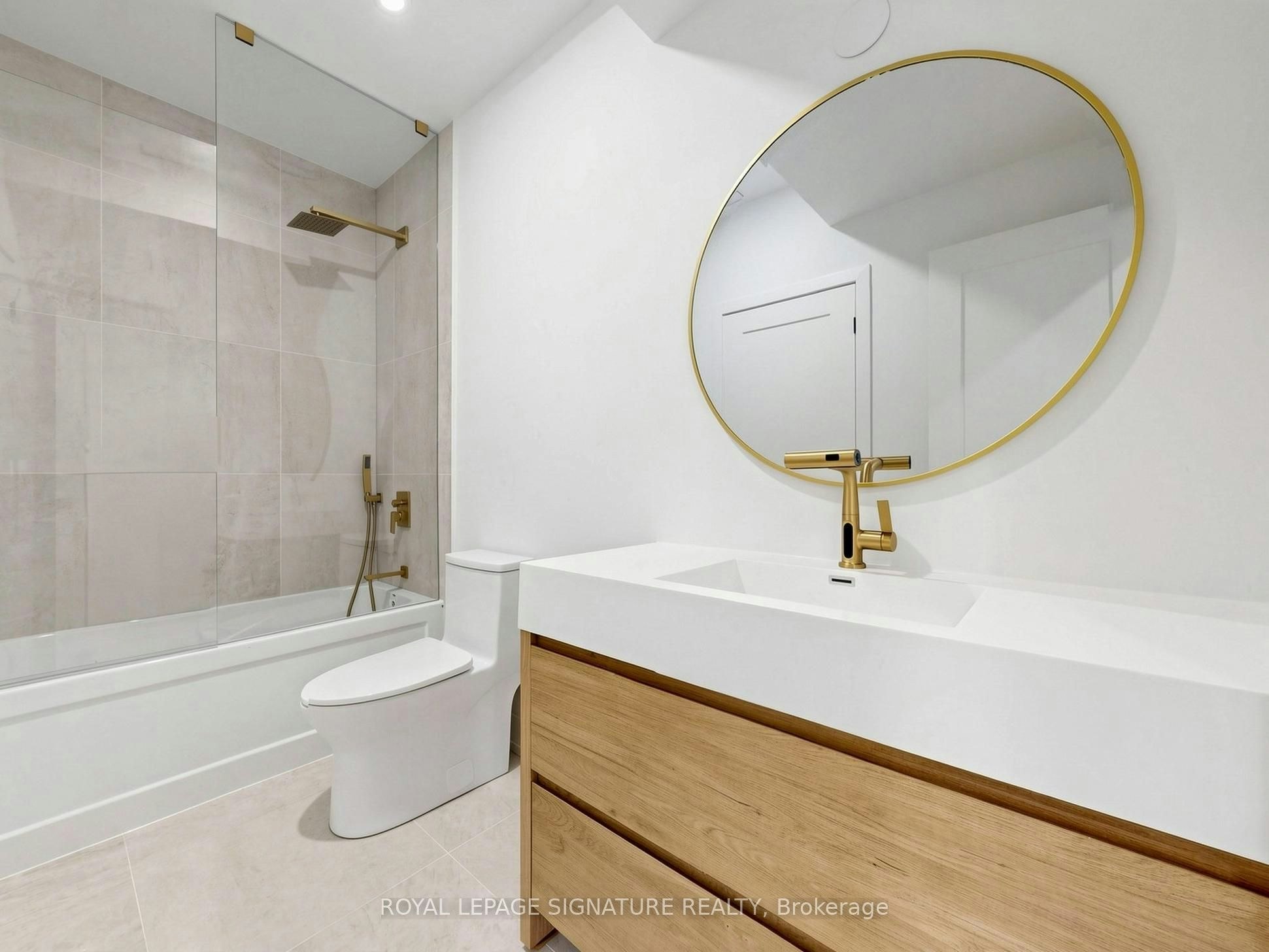 BSMT-1077 Orchard Road, Mississauga, ON, L5E 2N7 - 22