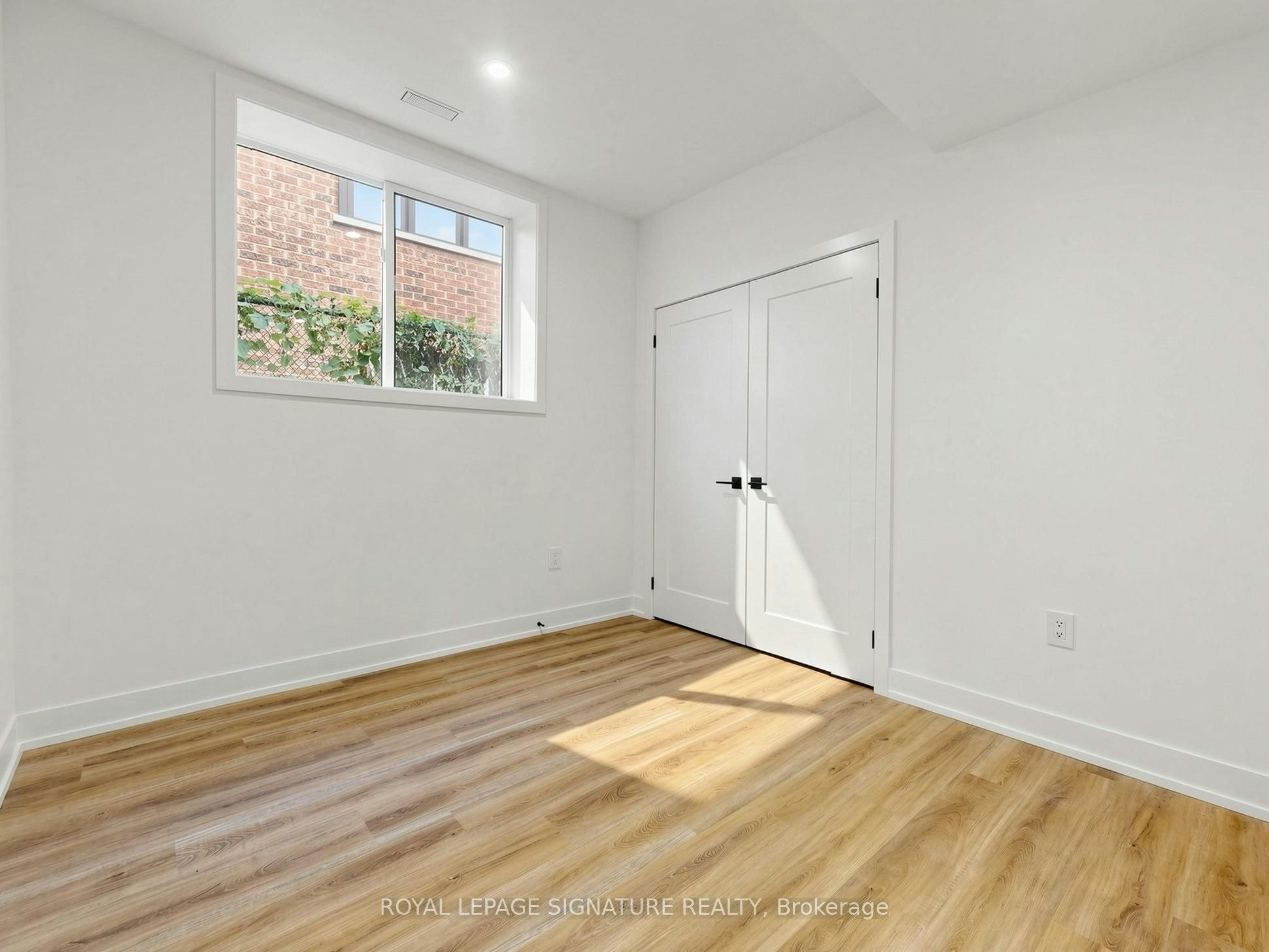 BSMT-1077 Orchard Road, Mississauga, ON, L5E 2N7 - 19