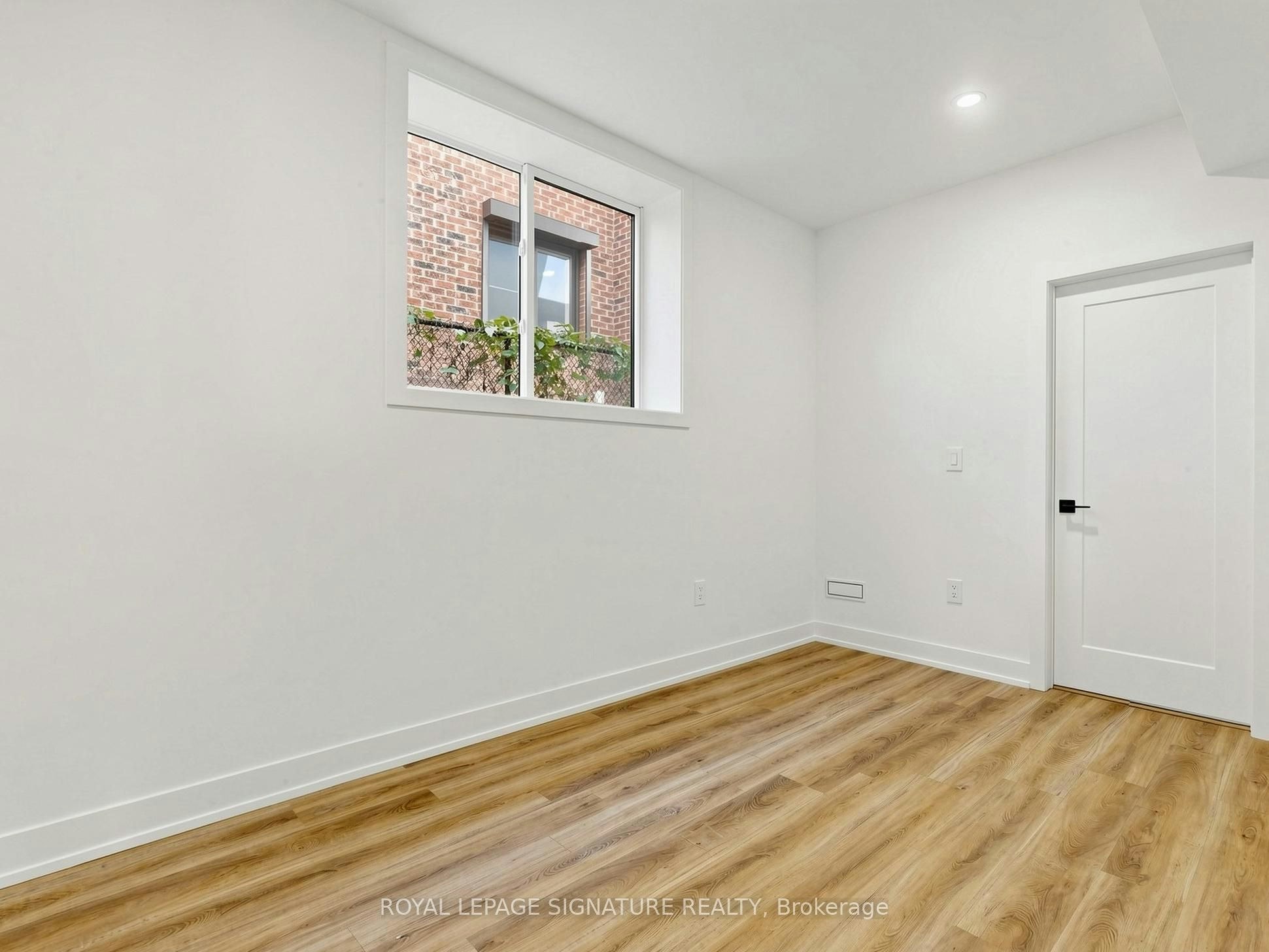 BSMT-1077 Orchard Road, Mississauga, ON, L5E 2N7 - 16