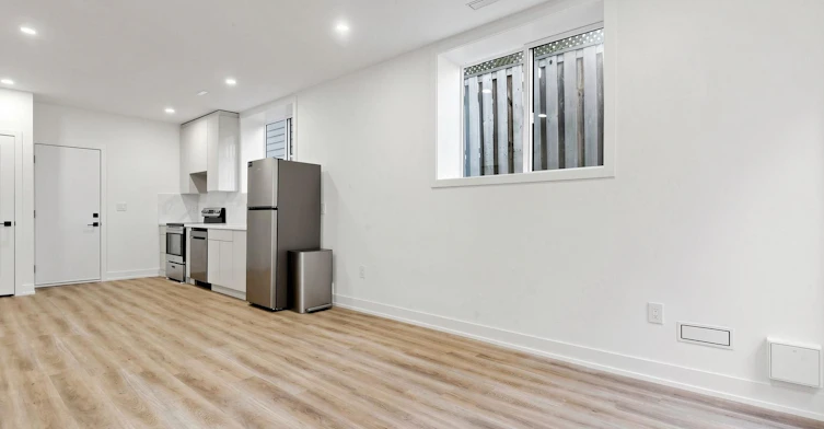 BSMT-1077 Orchard Road, Mississauga, ON, L5E 2N7 - 6