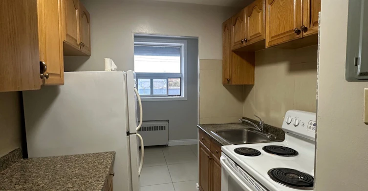 2-1267 Weston Road, Toronto, ON, M6M 4R2 - 2