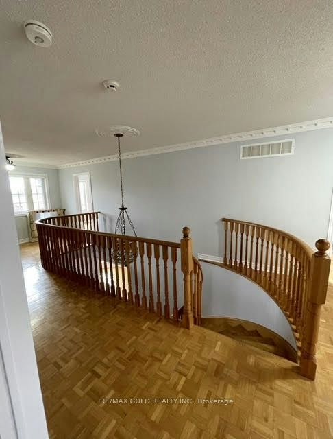 Upper-25 Giza Crescent, Brampton, ON, L6R 2R2 - 5