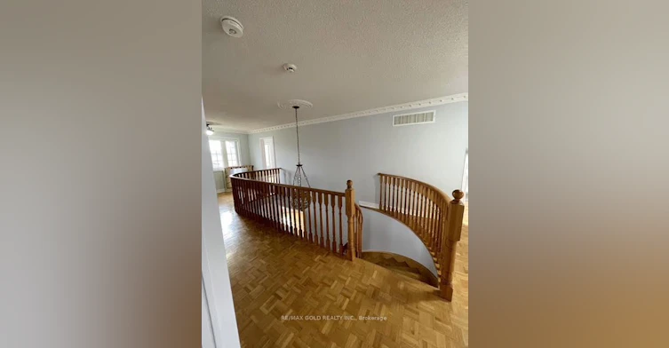 Upper-25 Giza Crescent, Brampton, ON, L6R 2R2 - 5